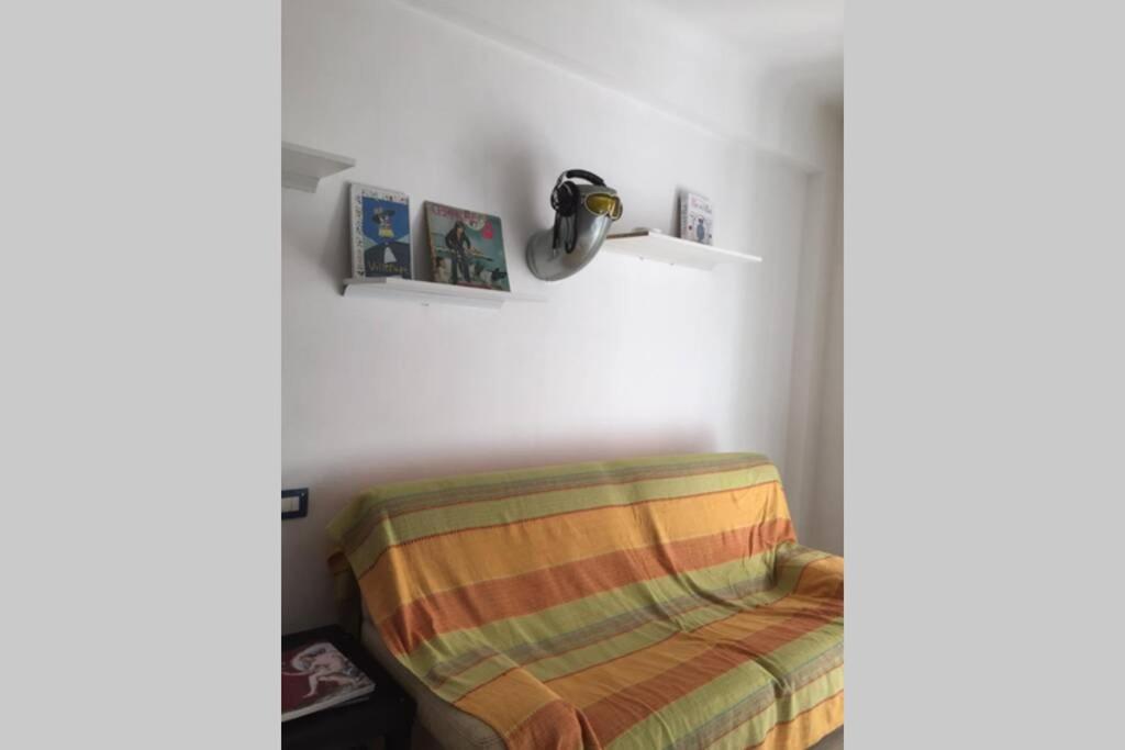 Grand F2 60Mq Centre Antibes, Proche Plages, Commerces, 2 Balcons, Parking, Train, Bus, Deco Vintage, Pet Friendly, Ideal Famille Ou 1-2 Couplesアパートメント エクステリア 写真