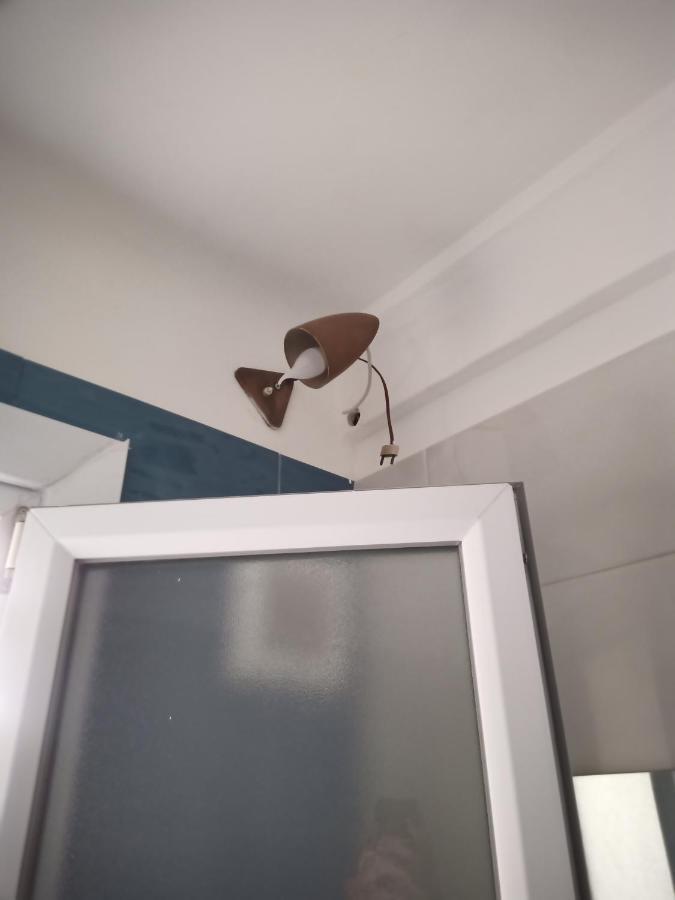 Grand F2 60Mq Centre Antibes, Proche Plages, Commerces, 2 Balcons, Parking, Train, Bus, Deco Vintage, Pet Friendly, Ideal Famille Ou 1-2 Couples エクステリア 写真