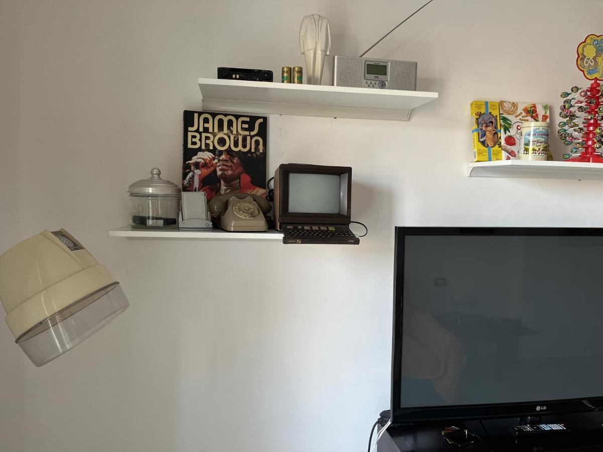Grand F2 60Mq Centre Antibes, Proche Plages, Commerces, 2 Balcons, Parking, Train, Bus, Deco Vintage, Pet Friendly, Ideal Famille Ou 1-2 Couples エクステリア 写真