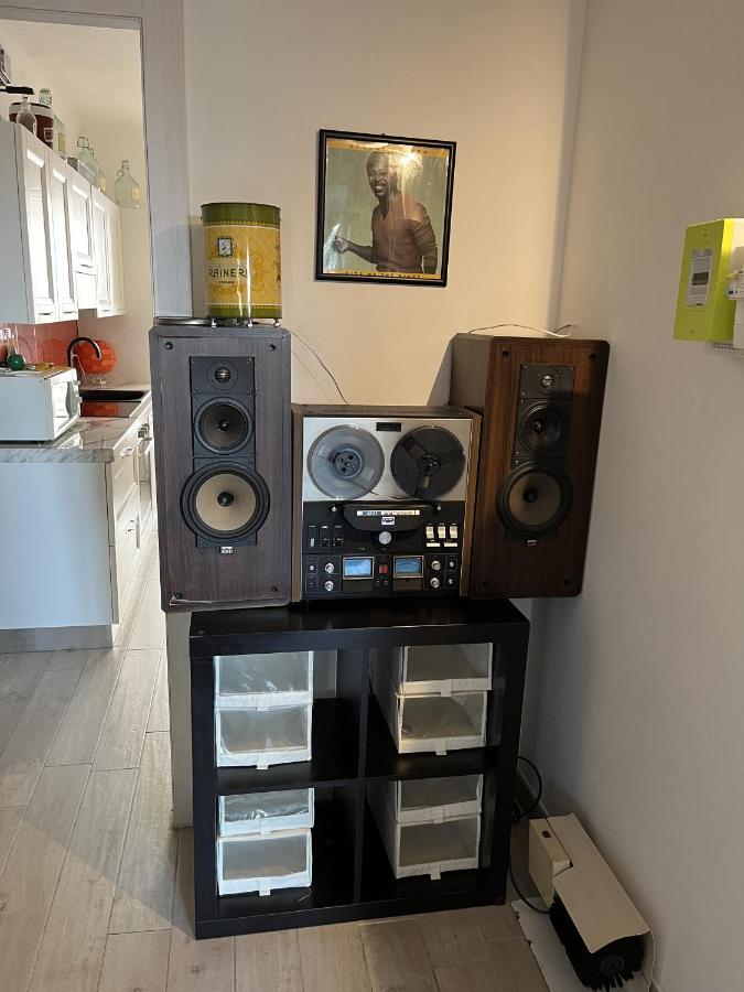 Grand F2 60Mq Centre Antibes, Proche Plages, Commerces, 2 Balcons, Parking, Train, Bus, Deco Vintage, Pet Friendly, Ideal Famille Ou 1-2 Couples エクステリア 写真