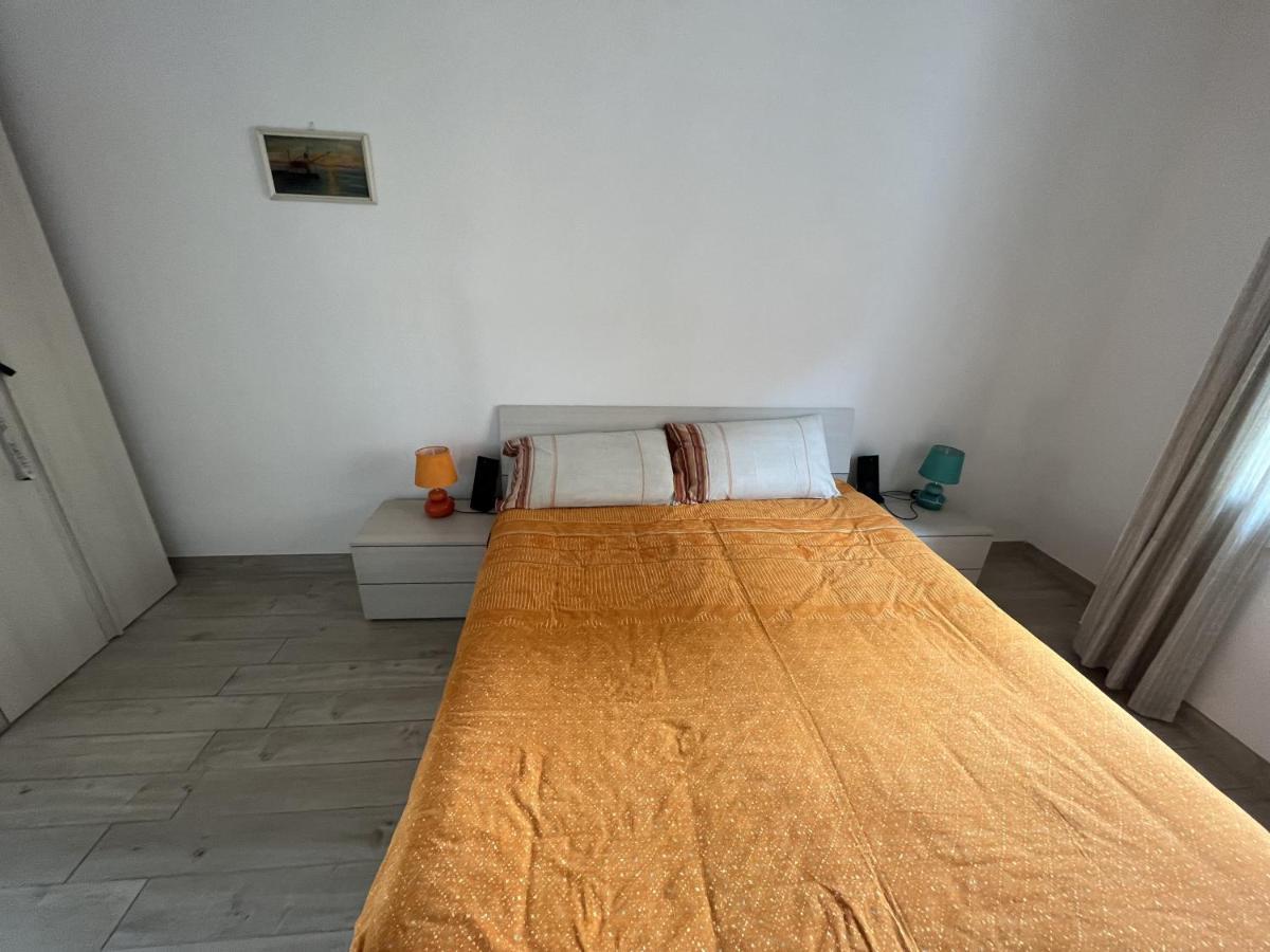 Grand F2 60Mq Centre Antibes, Proche Plages, Commerces, 2 Balcons, Parking, Train, Bus, Deco Vintage, Pet Friendly, Ideal Famille Ou 1-2 Couples エクステリア 写真