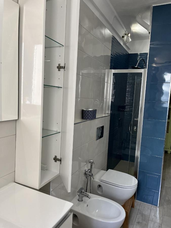 Grand F2 60Mq Centre Antibes, Proche Plages, Commerces, 2 Balcons, Parking, Train, Bus, Deco Vintage, Pet Friendly, Ideal Famille Ou 1-2 Couples エクステリア 写真