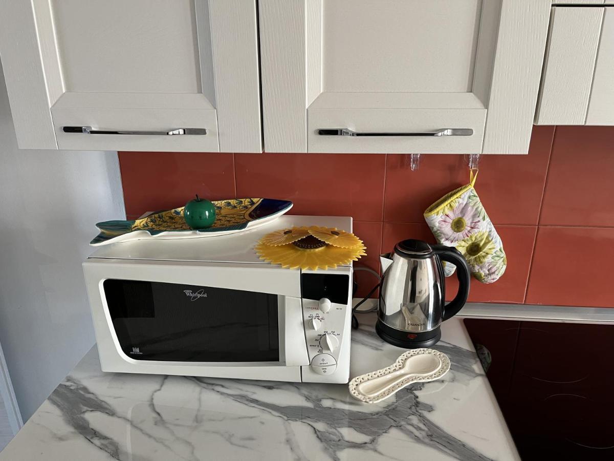 Grand F2 60Mq Centre Antibes, Proche Plages, Commerces, 2 Balcons, Parking, Train, Bus, Deco Vintage, Pet Friendly, Ideal Famille Ou 1-2 Couples エクステリア 写真