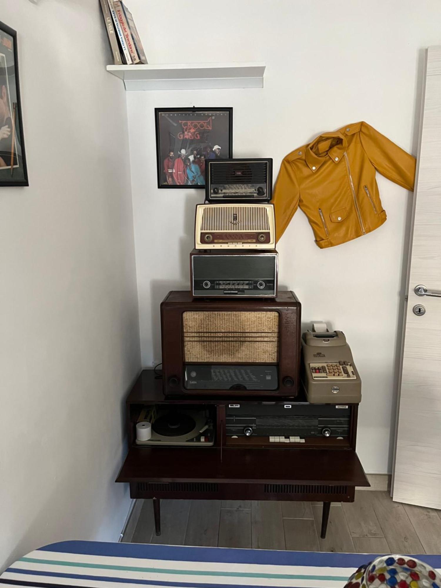 Grand F2 60Mq Centre Antibes, Proche Plages, Commerces, 2 Balcons, Parking, Train, Bus, Deco Vintage, Pet Friendly, Ideal Famille Ou 1-2 Couples エクステリア 写真